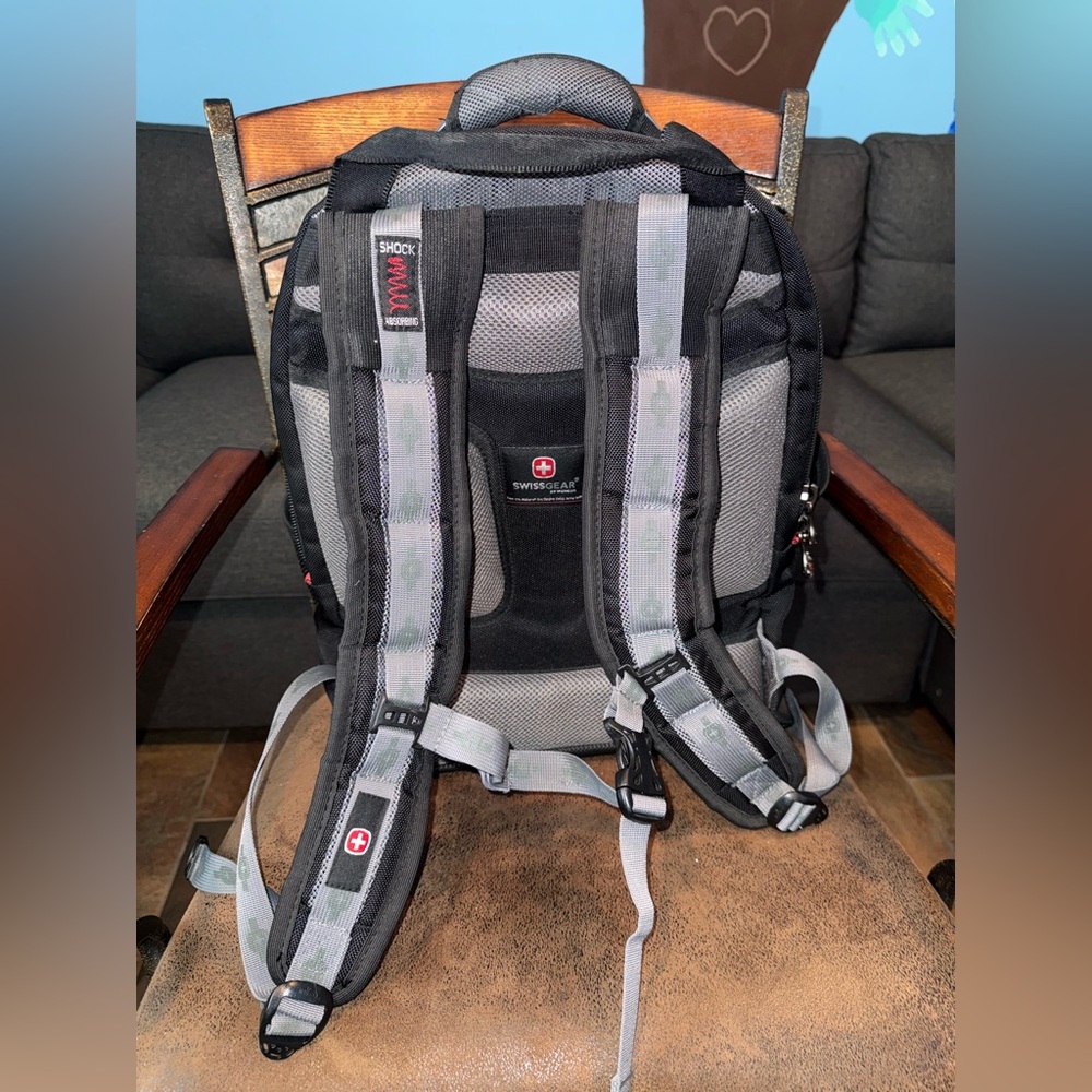 Swiss Gear Laptop Luggagee Carry On Backpack - Picture 5 of 14